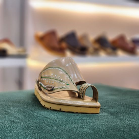 صورة زبيري وطني مطرز مديل و35